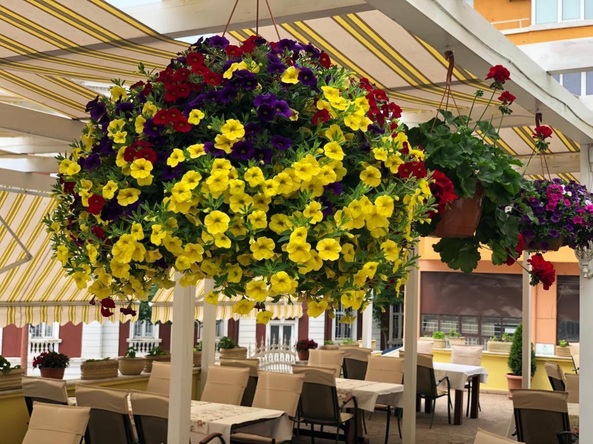 Hotel Anna Palace Ruse Zewnętrze zdjęcie