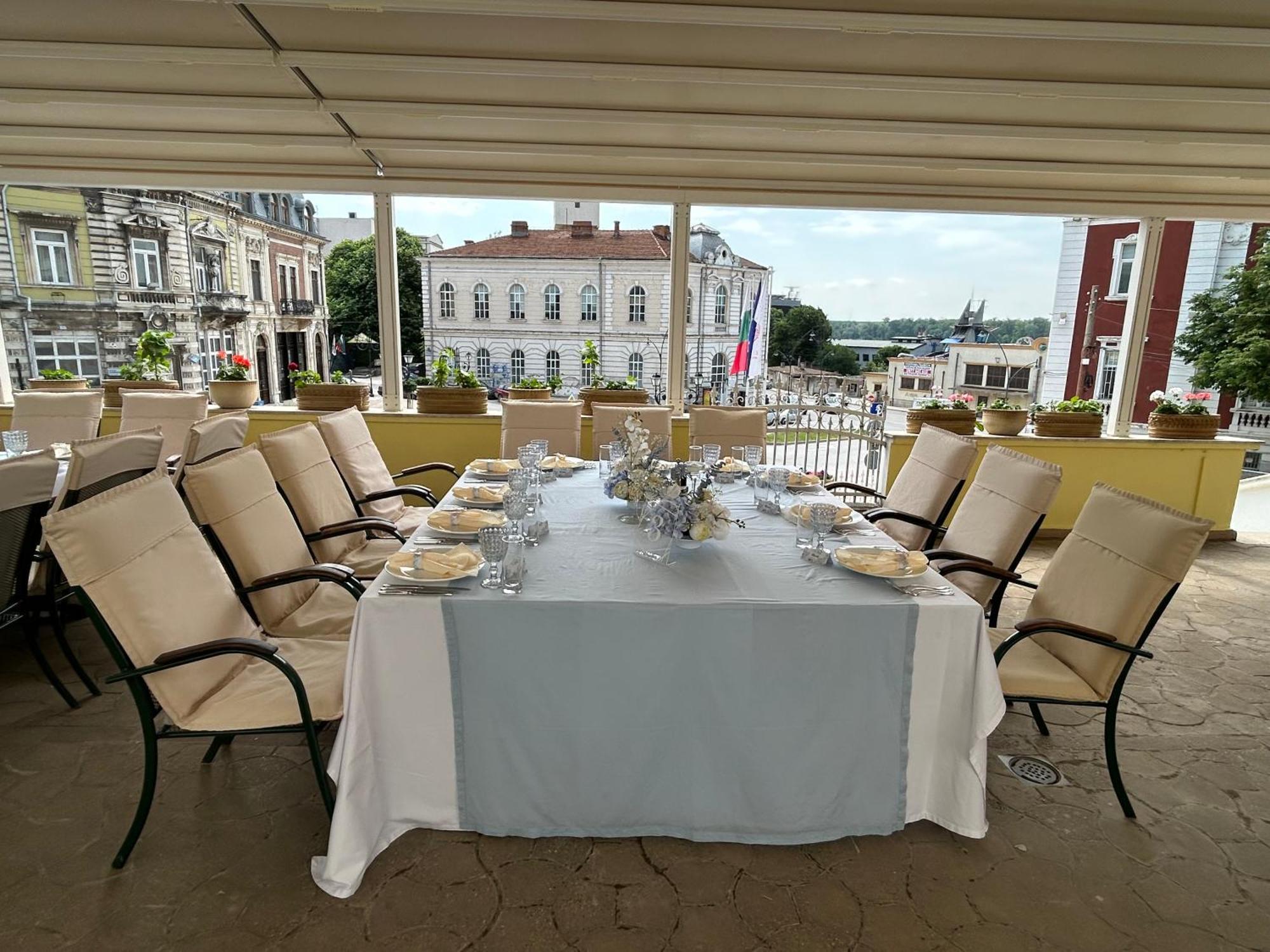 Hotel Anna Palace Ruse Zewnętrze zdjęcie